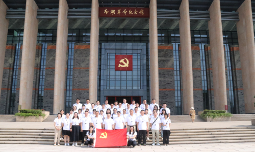 1.4参观南湖革命纪念馆.jpg